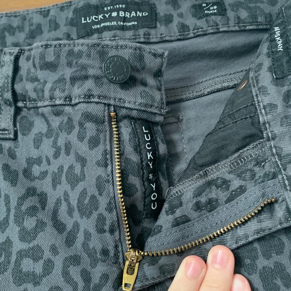 Lucky Brand High Rise Leopard Print Black Cropped Pants - Picture 5 of 8